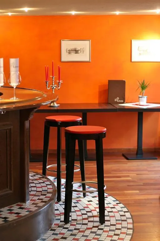 Gasthof Lowen Guest House Bassersdorf