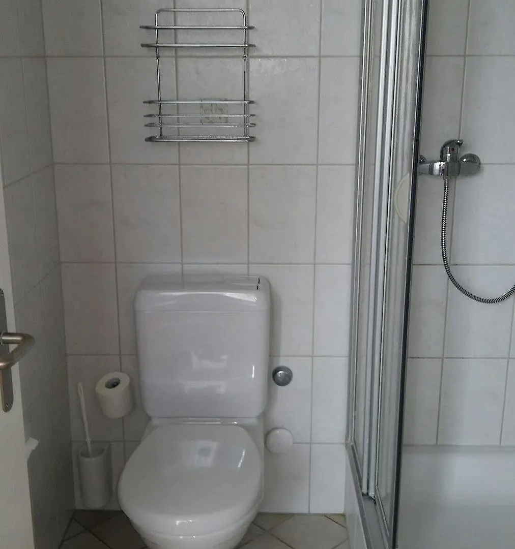 Gasthof Lowen Guest House Bassersdorf 3*,  Switzerland